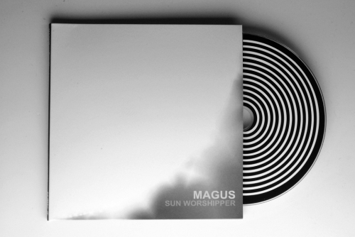 MAGUS Sun Worshipper UJI-001